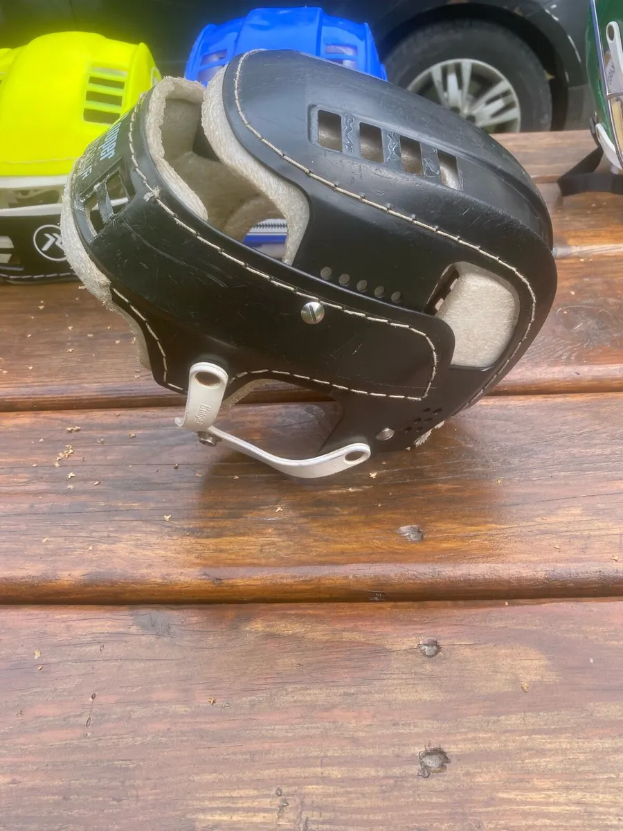 Oldstyle Cooper sk100 jnr hurling helmet - Image 2
