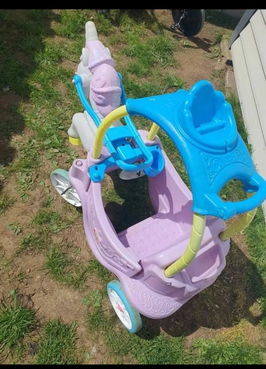 Unicorn Carriage - Image 3