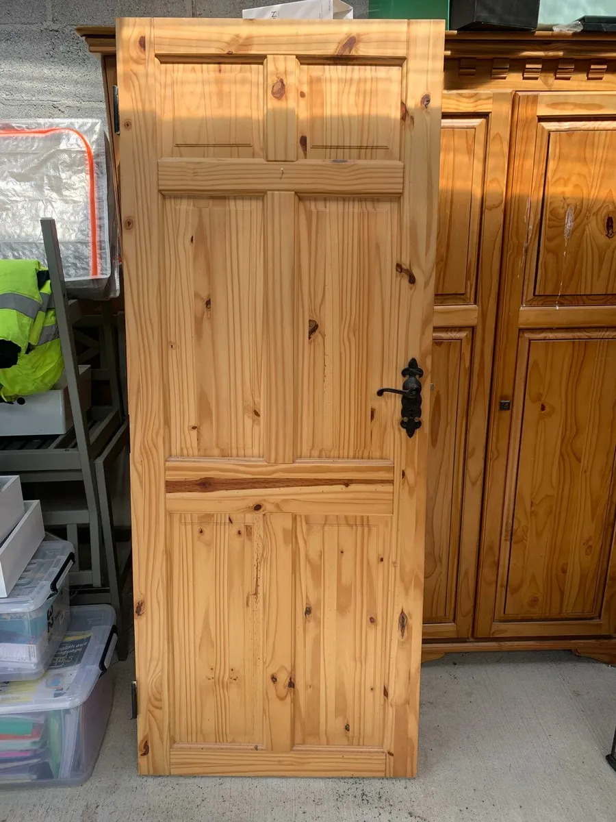 Variety of internal wooden doors - Image 2