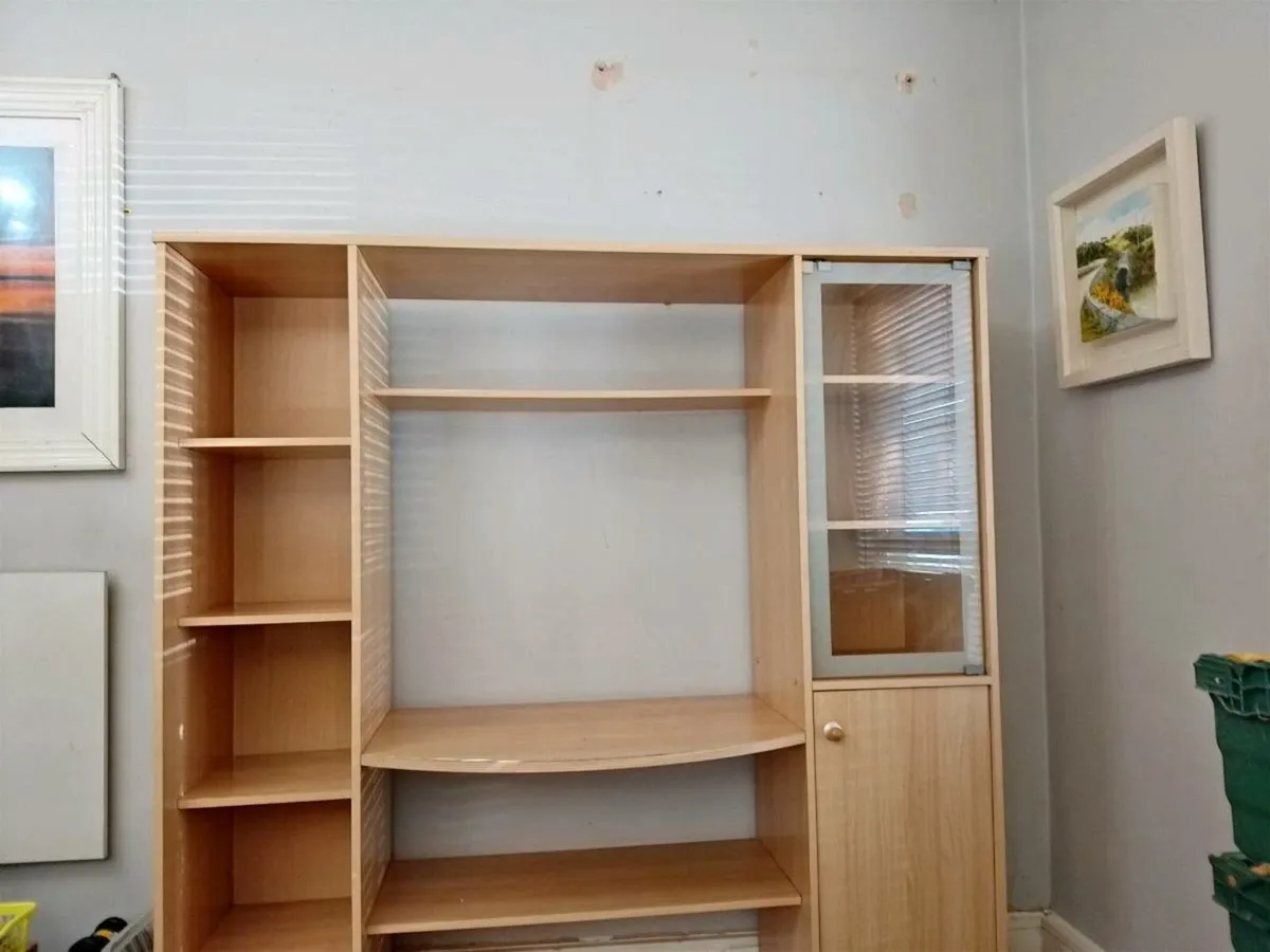 TV unit - Image 2