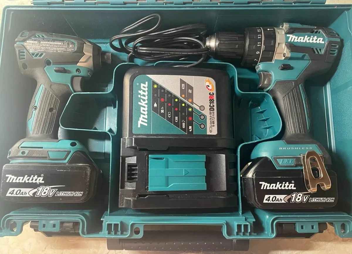 Makita XT269M 18V LXT Brushless Drill/Driver Combo - Image 3