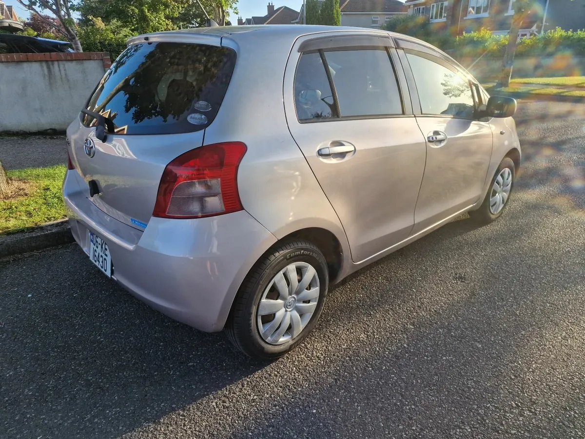 Toyota Yaris Vitz 2006 1 litre Automatic - Image 4