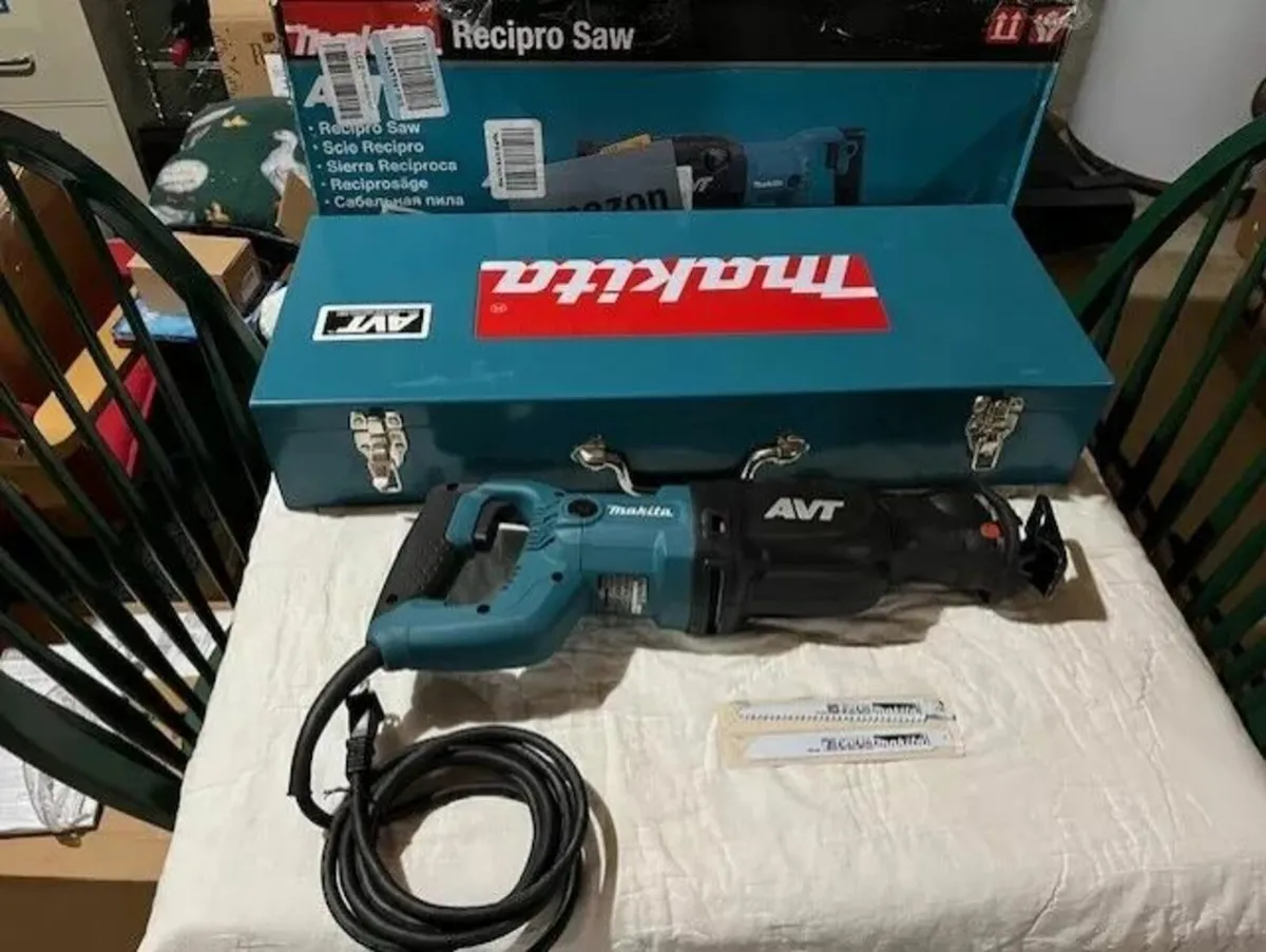 Makita JR3070CTZ 120V Reciprocating Saw - Image 1