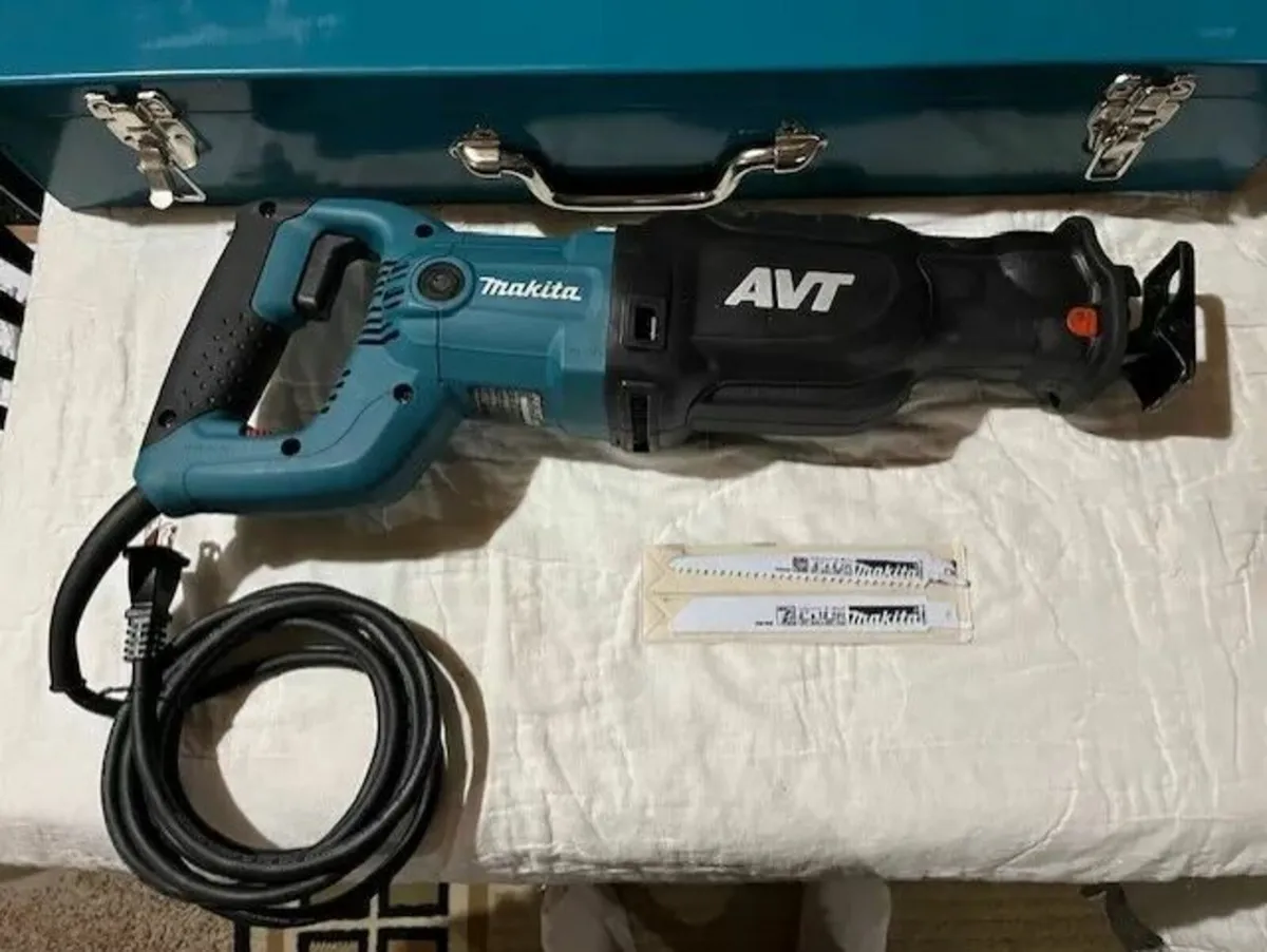 Makita JR3070CTZ 120V Reciprocating Saw - Image 2