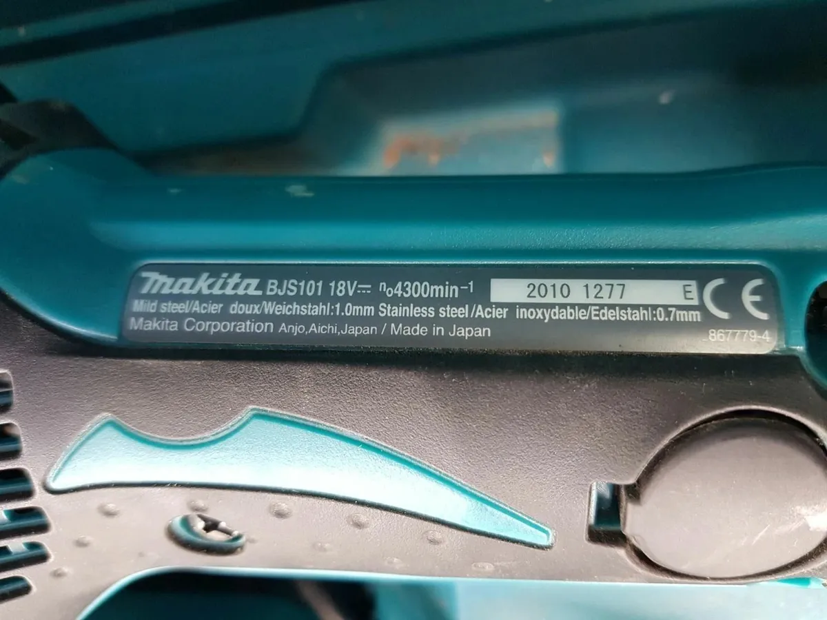 Makita BJS 101 Z 18V Li-ion Cordless Curve Trimmer - Image 2