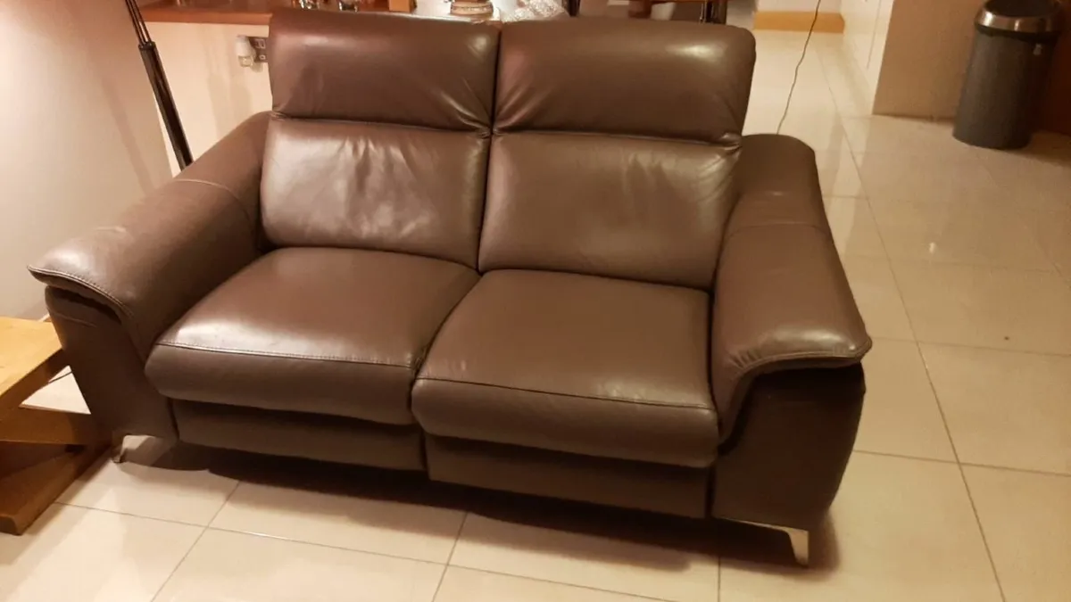 Brown leather electric recliner 2-seater sofa - Image 3