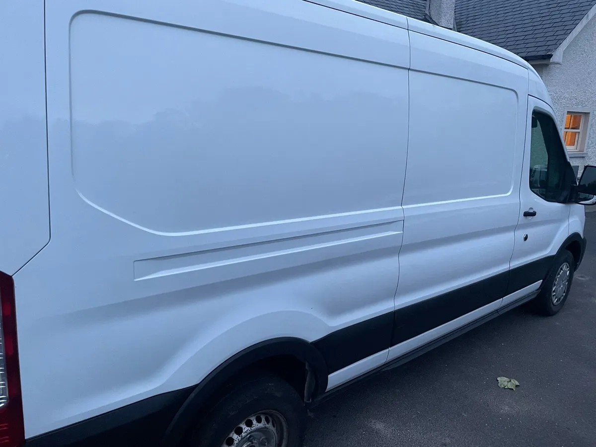Ford Transit - Image 2