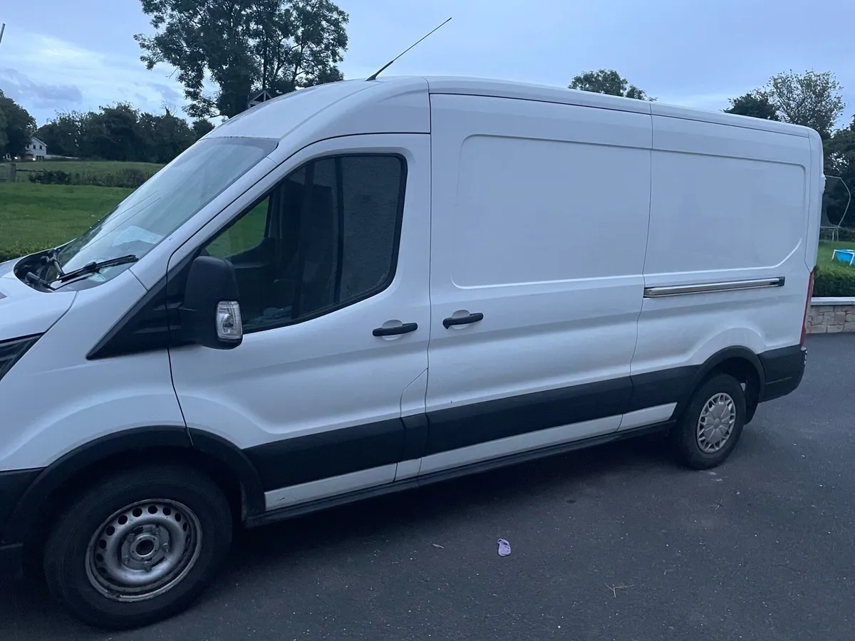 Ford Transit - Image 4
