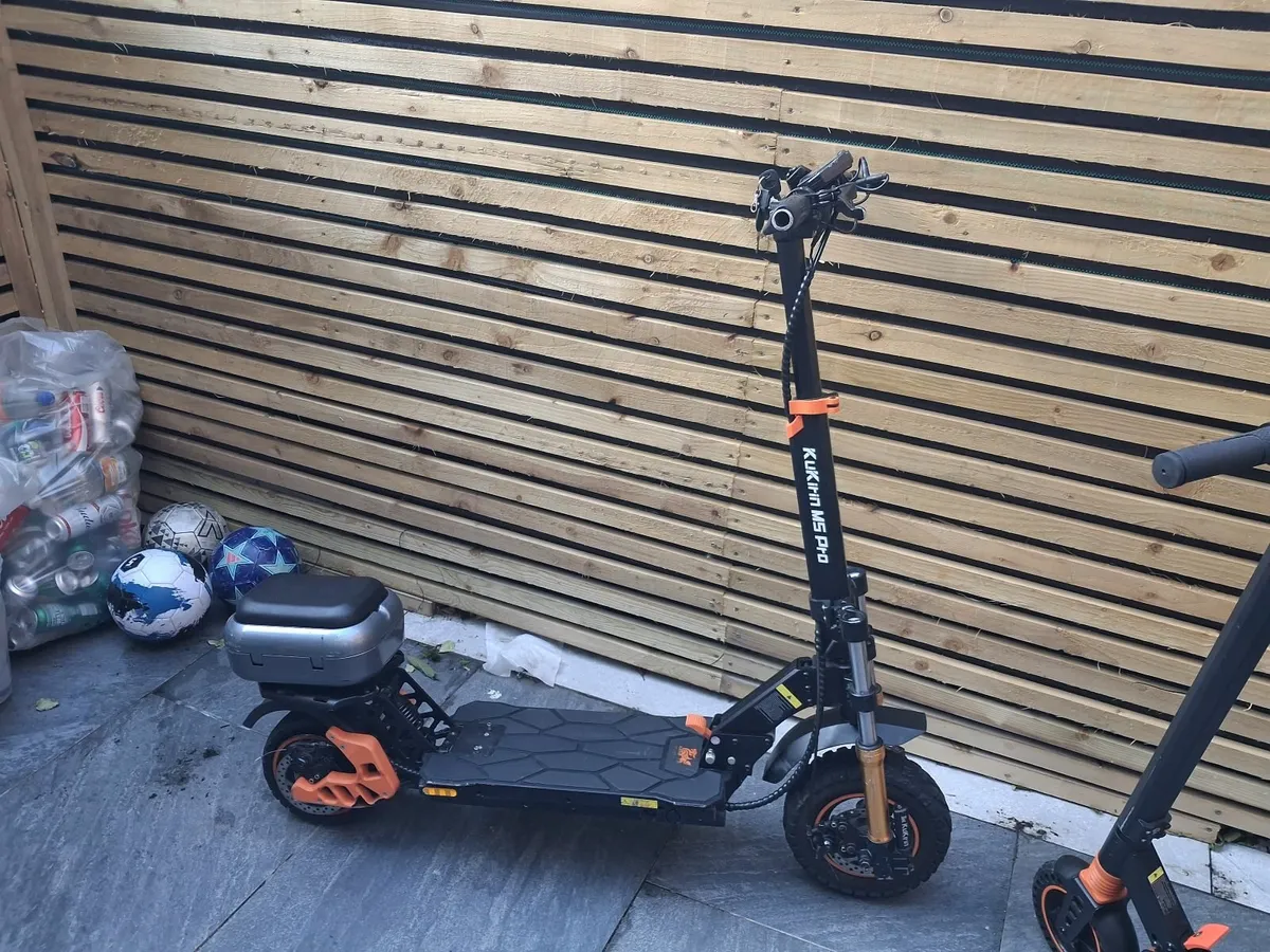 Class Kuugo M5 Pro Scooter & S1 Pro Scooter - Image 1