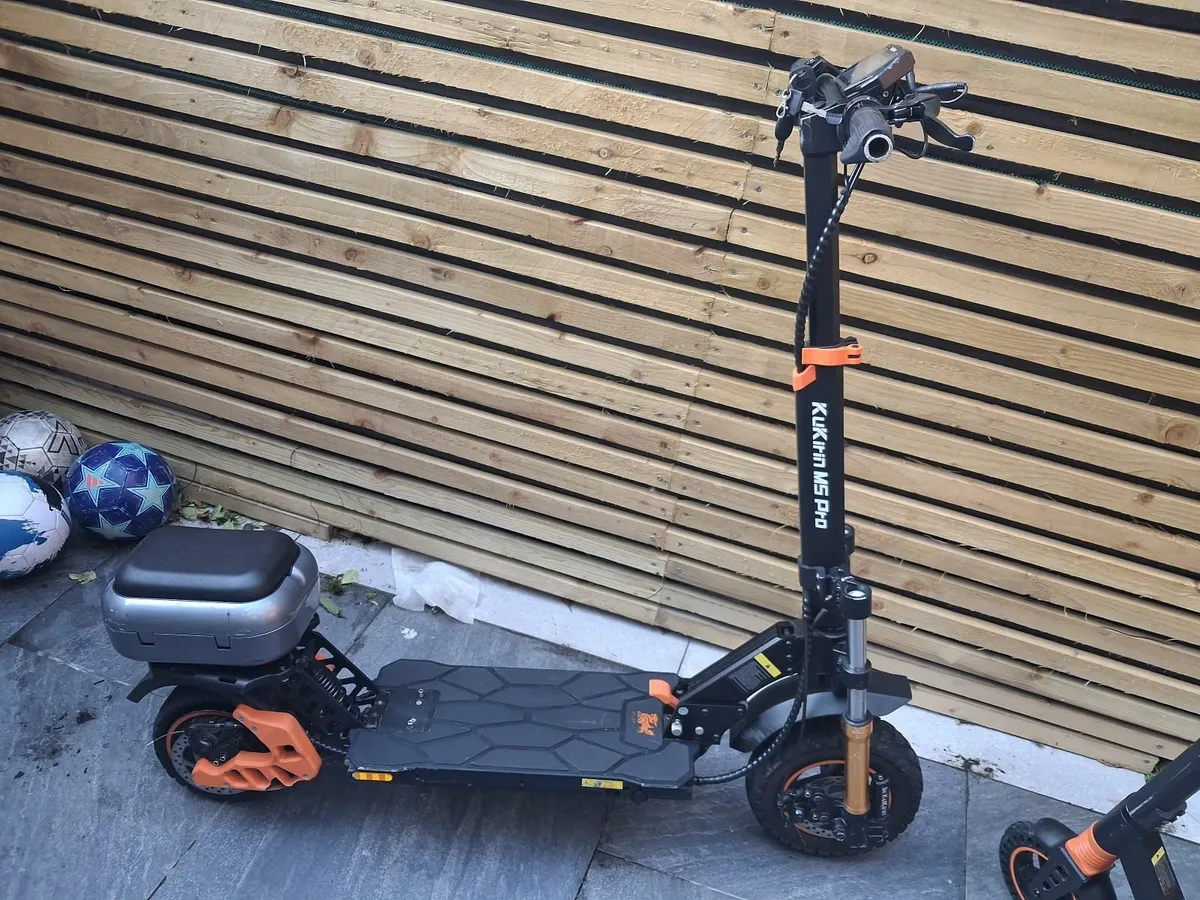 Class Kuugo M5 Pro Scooter & S1 Pro Scooter - Image 3