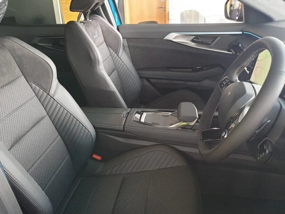 Renault Austral Techno Esprit Alpine H/brid - Image 3