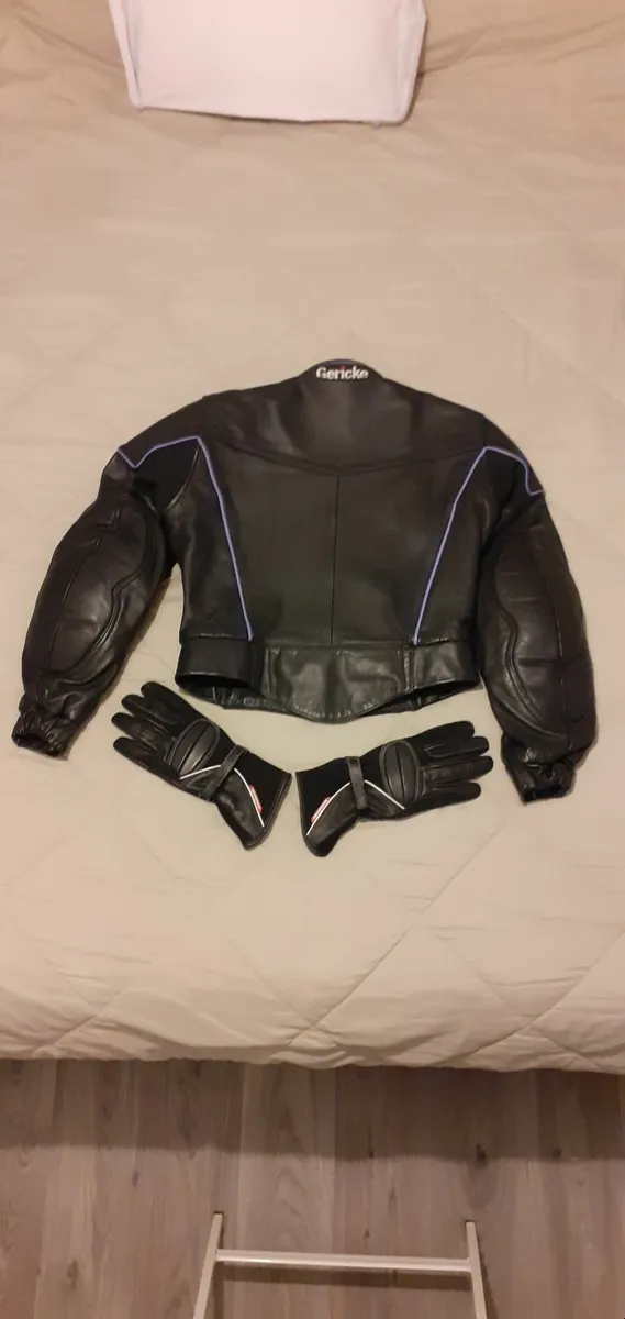 Ladies Hein Gericke Leather Jacket + Gloves - Image 2