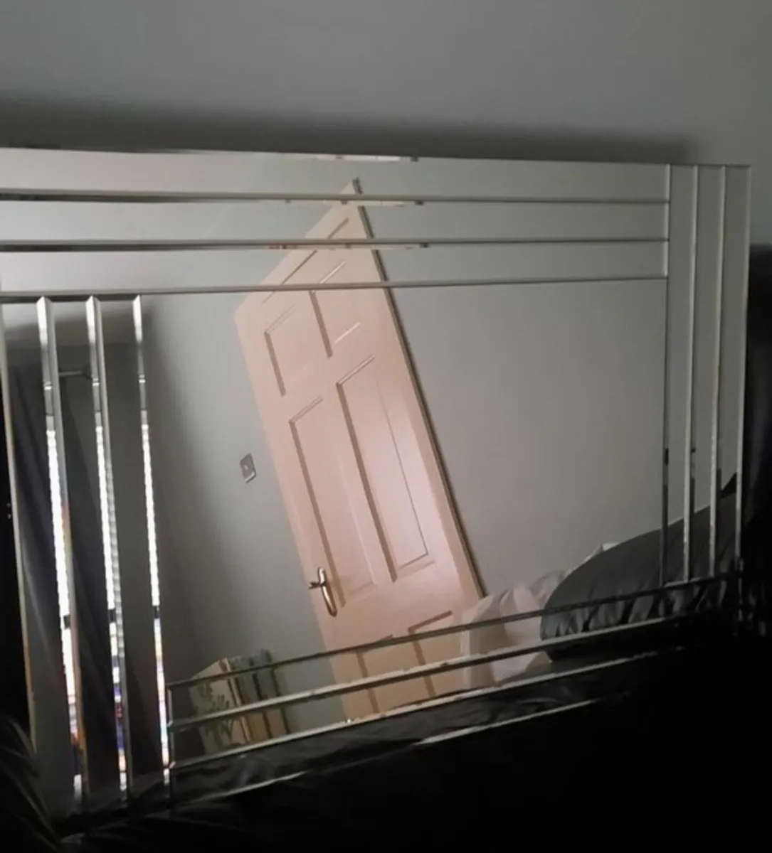 Mirror - Image 1