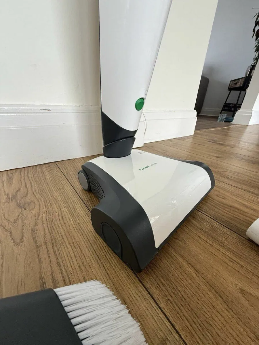 Vorwerk Kobold VB100 Cordless Vacuum Cleaner - Image 2