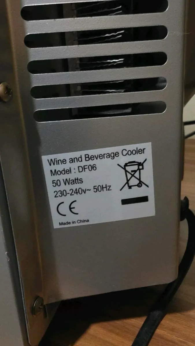 LEC Wine Cooler - Image 3
