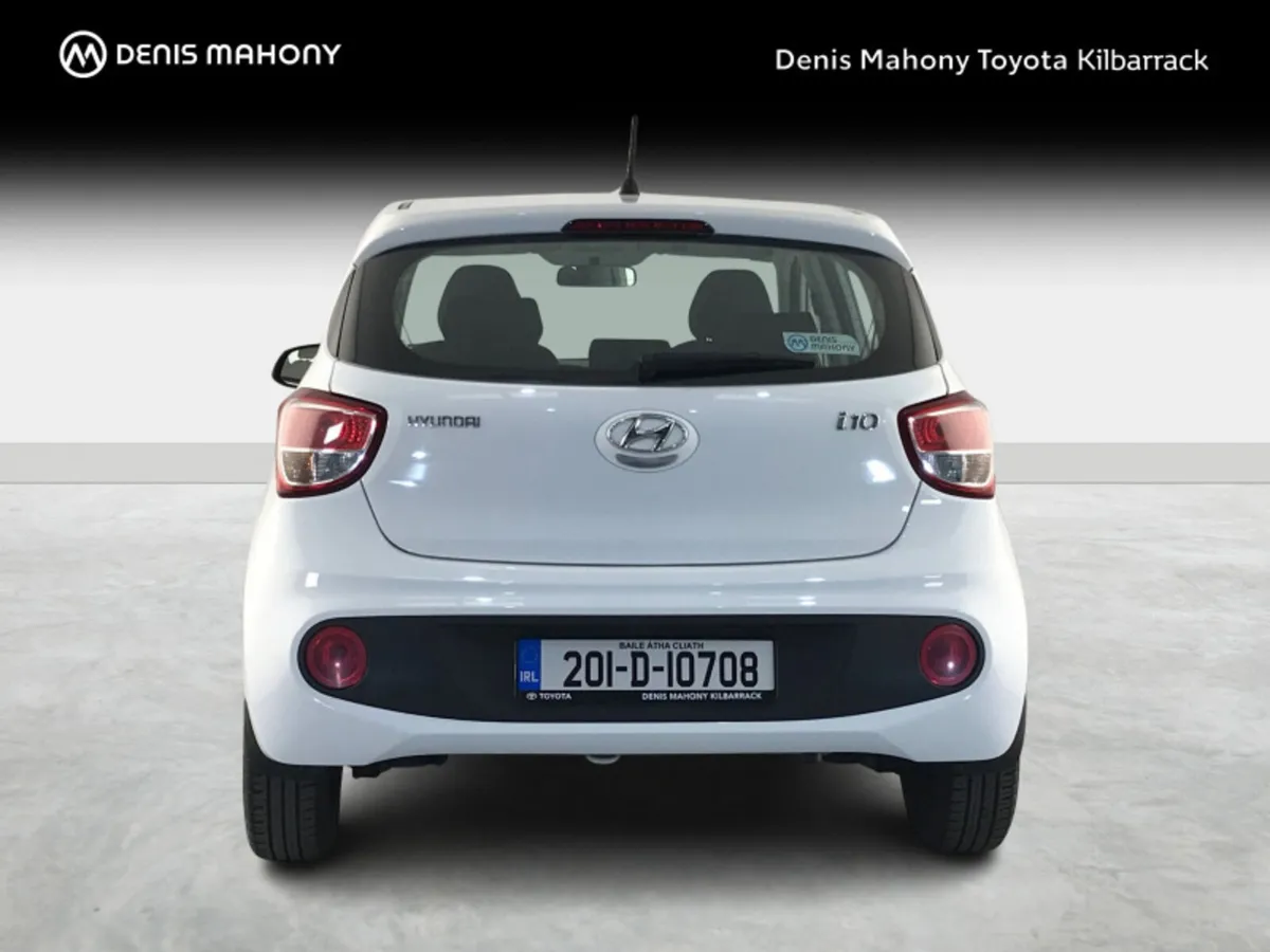 Hyundai i10 DELUXE 4DR - Image 4
