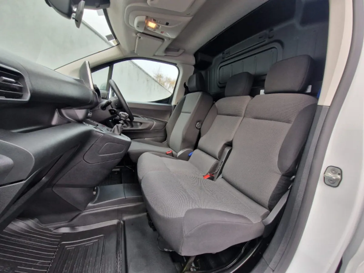 Toyota Proace City 1.5 GX SWB 650 KG - Image 4