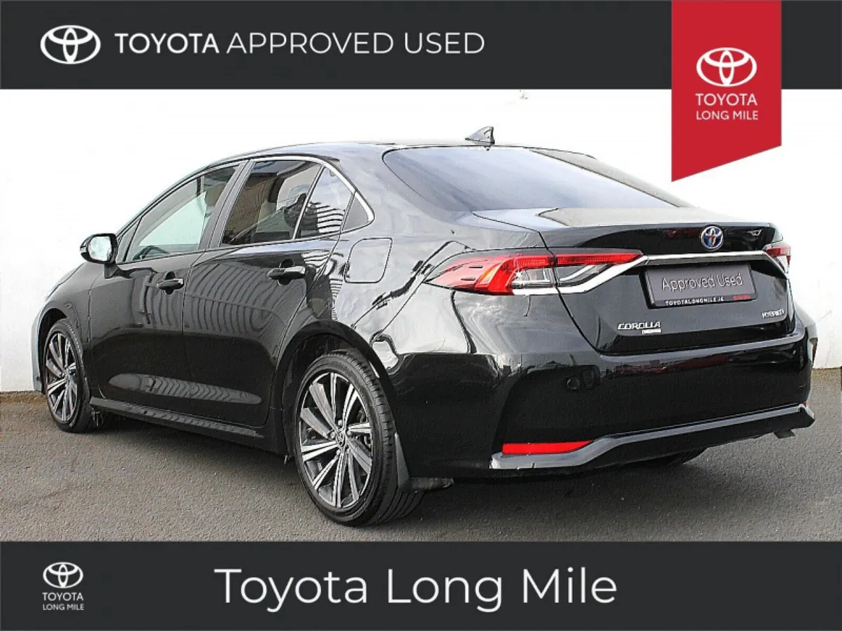 Toyota Corolla 1.8 Hybrid Sol 4Dr - Image 2