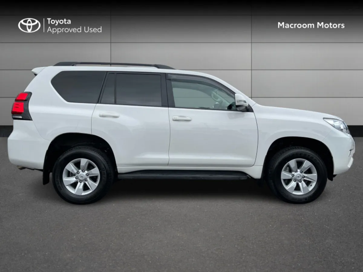 Toyota Land Cruiser LAND CRUISER LWB COMM A/T - Image 3