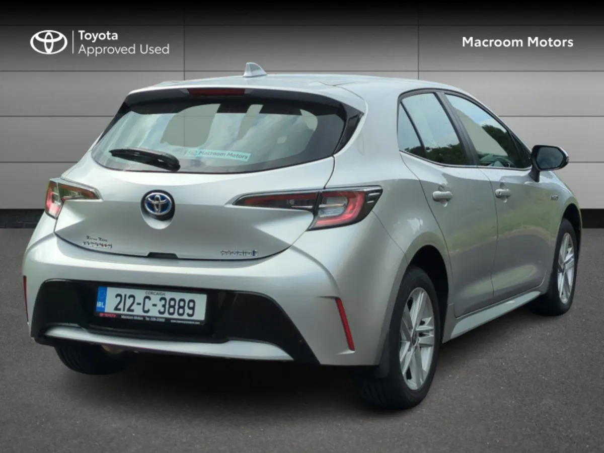 Toyota Corolla HYBRID LUNA H/B 4DR AUTO A - Image 2