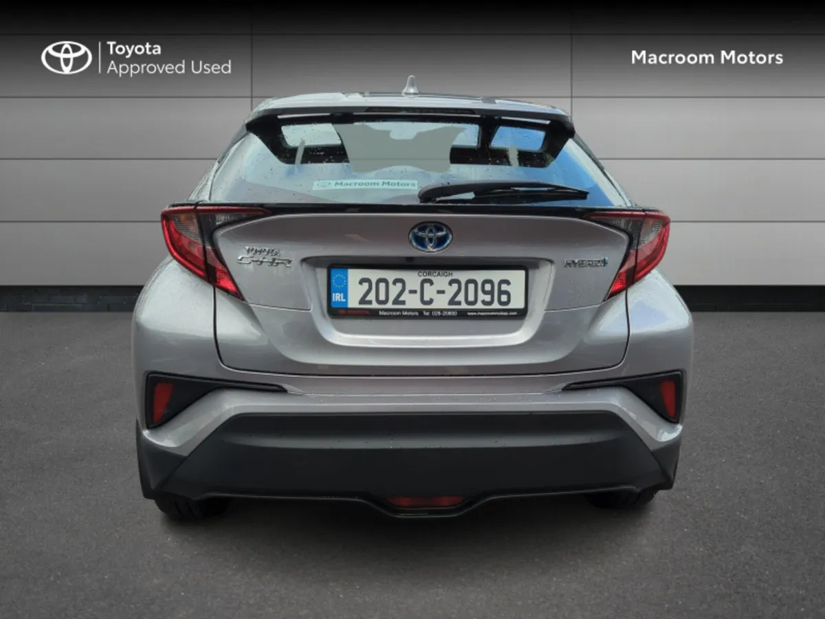 Toyota C-HR 1.8 HYBRID LUNA 4DR AUTO - Image 4