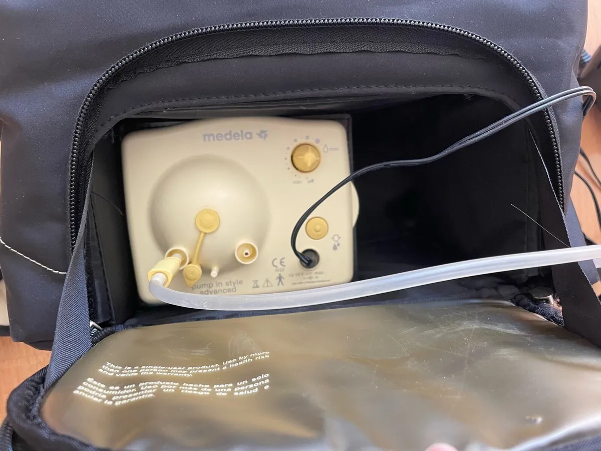 Breastfeeding pump medela - Image 1