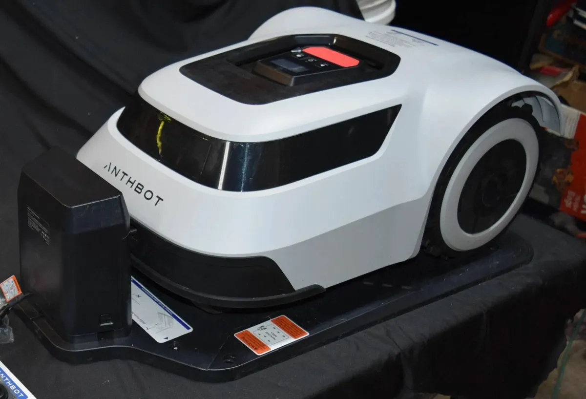 ANTHBOT MGC1000 – Smart Robotic Lawn Mower - Image 1