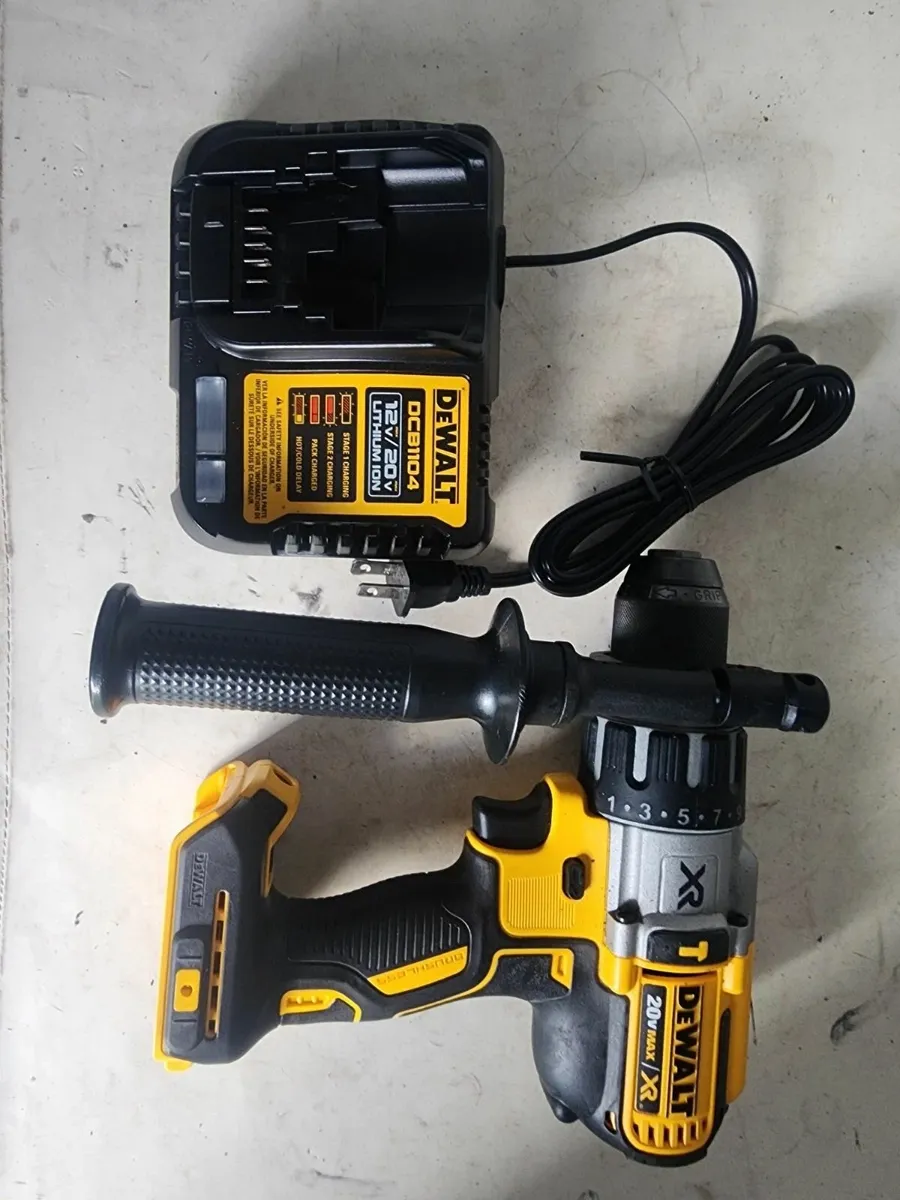 DEWALT 20V MAX XR Cordless 3-Speed Hammer Drill - Image 3