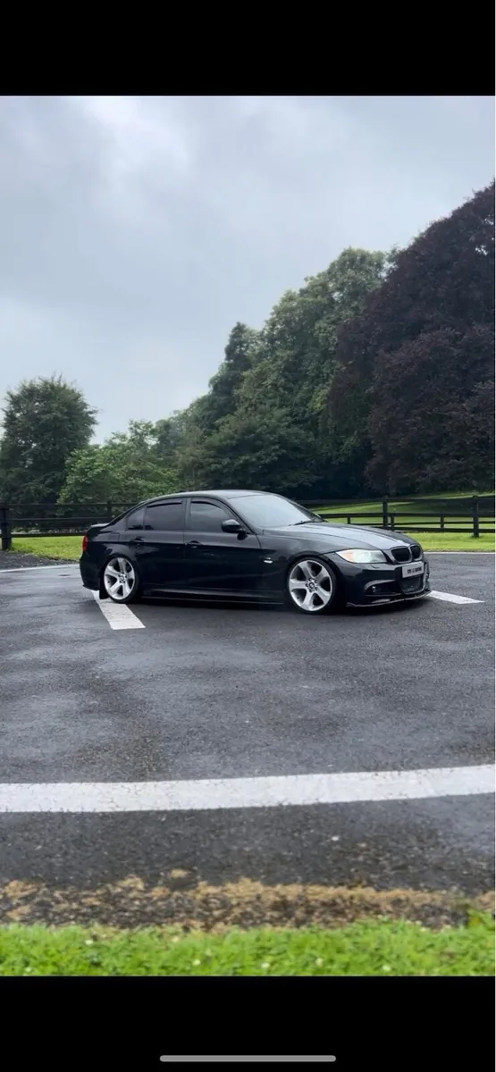 E90 320d msport - Image 2
