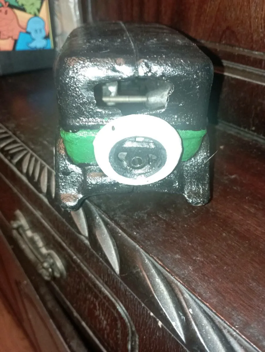 RECTO STEEL FORD MODLE T CAST IRON CAR  1-18 SCALE - Image 2