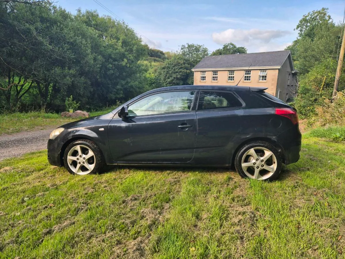 Kia Ceed - Image 3