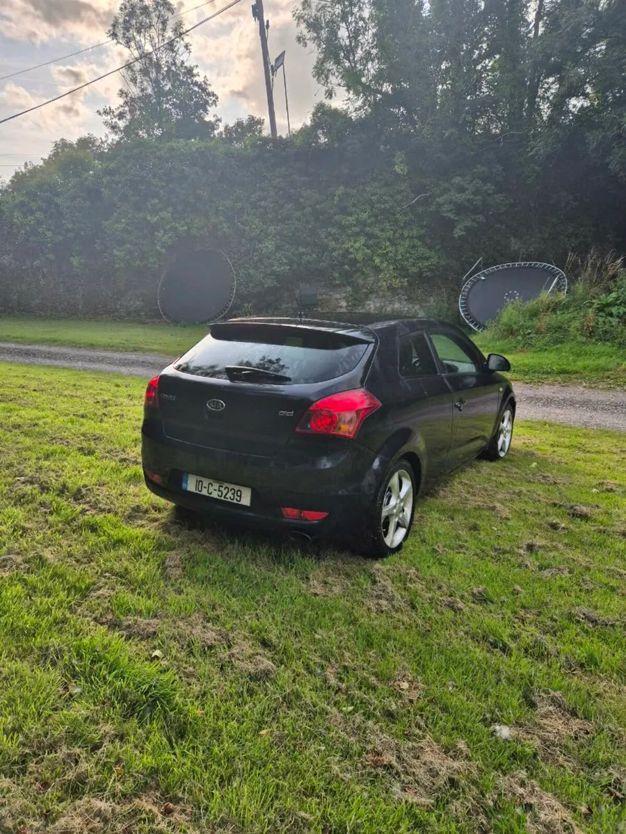 Kia Ceed - Image 4