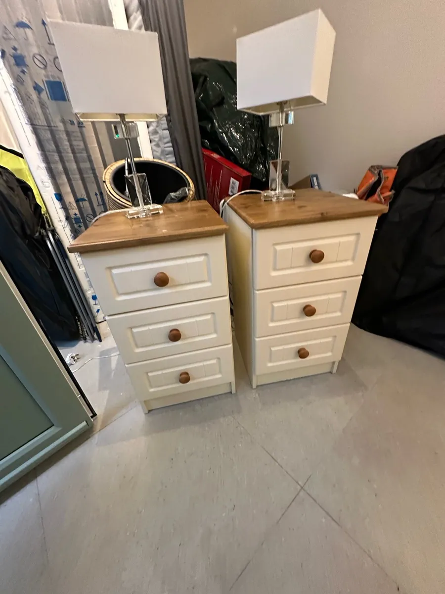 2 x Bedside chest of drawers - Image 3