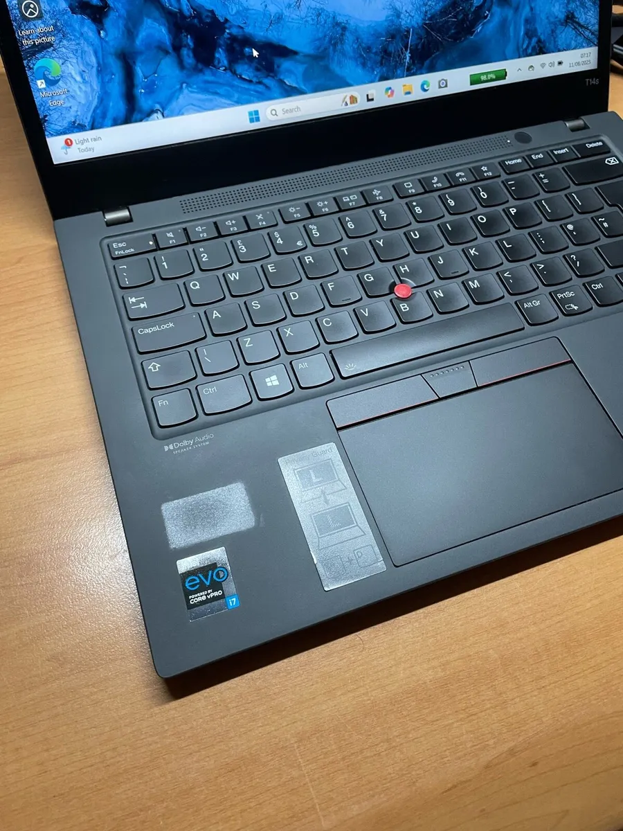 Lenovo T14s i7 pro 16-512ssd win 11 pro - Image 3