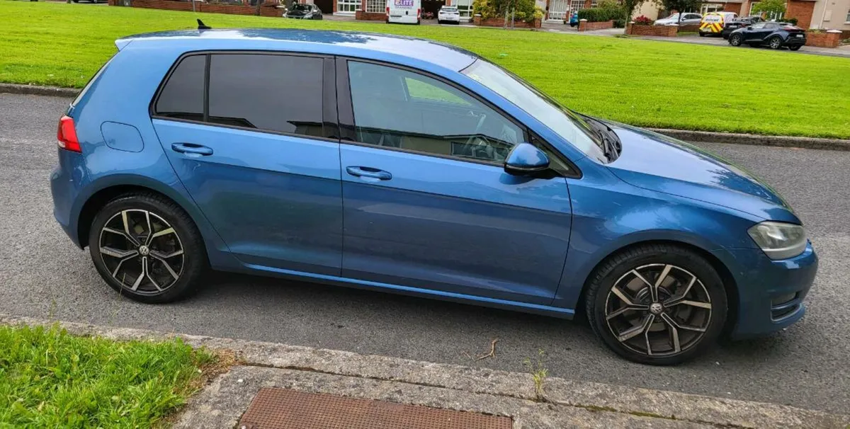 141 Volkswagen Golf Highline 1.4 petrol - Image 2