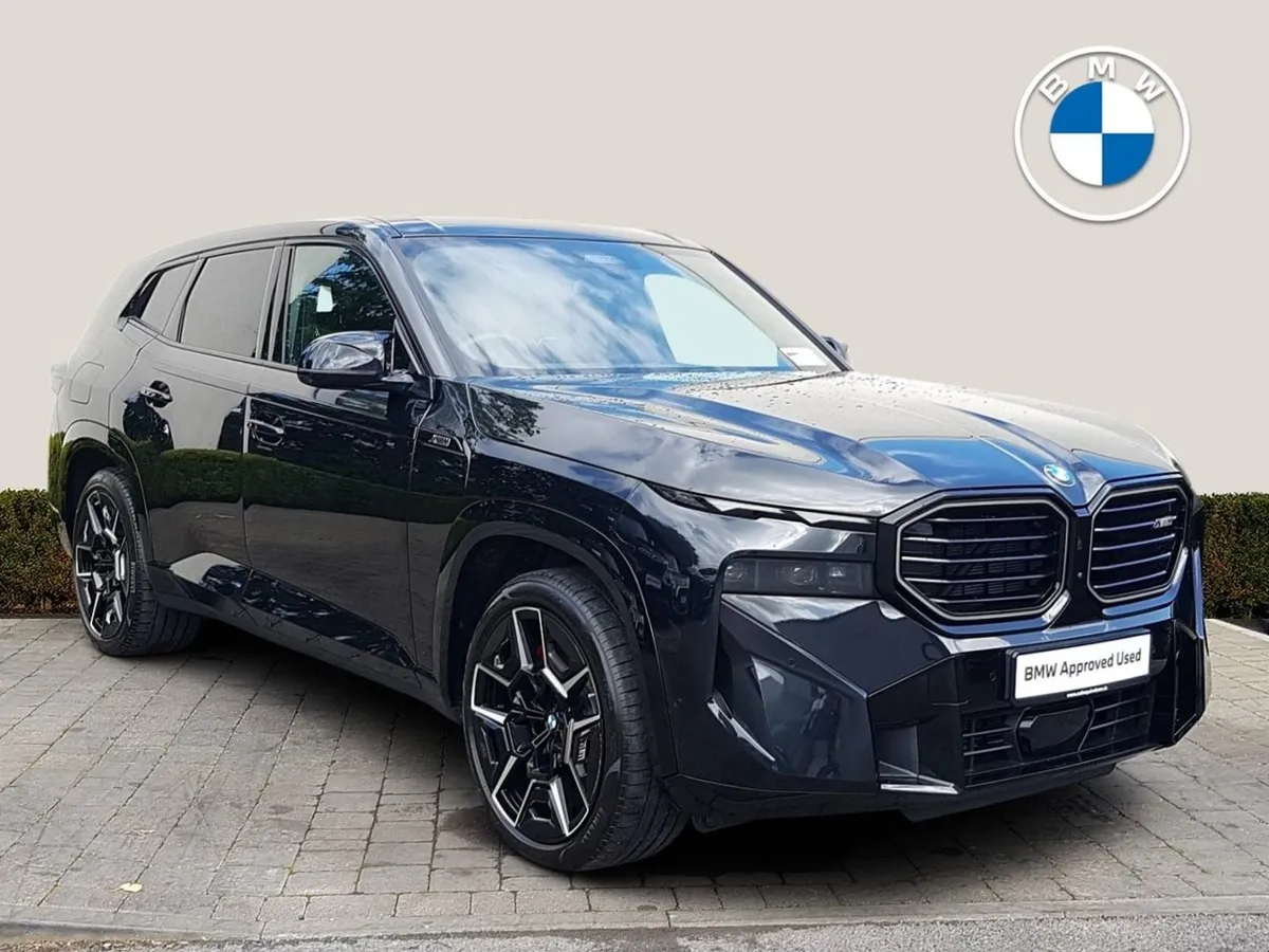 BMW XM XM 50e - Image 1