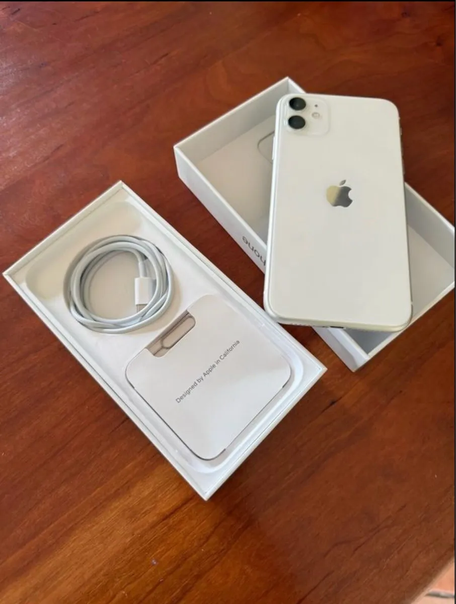 iPhone 11 unlocked - Image 2