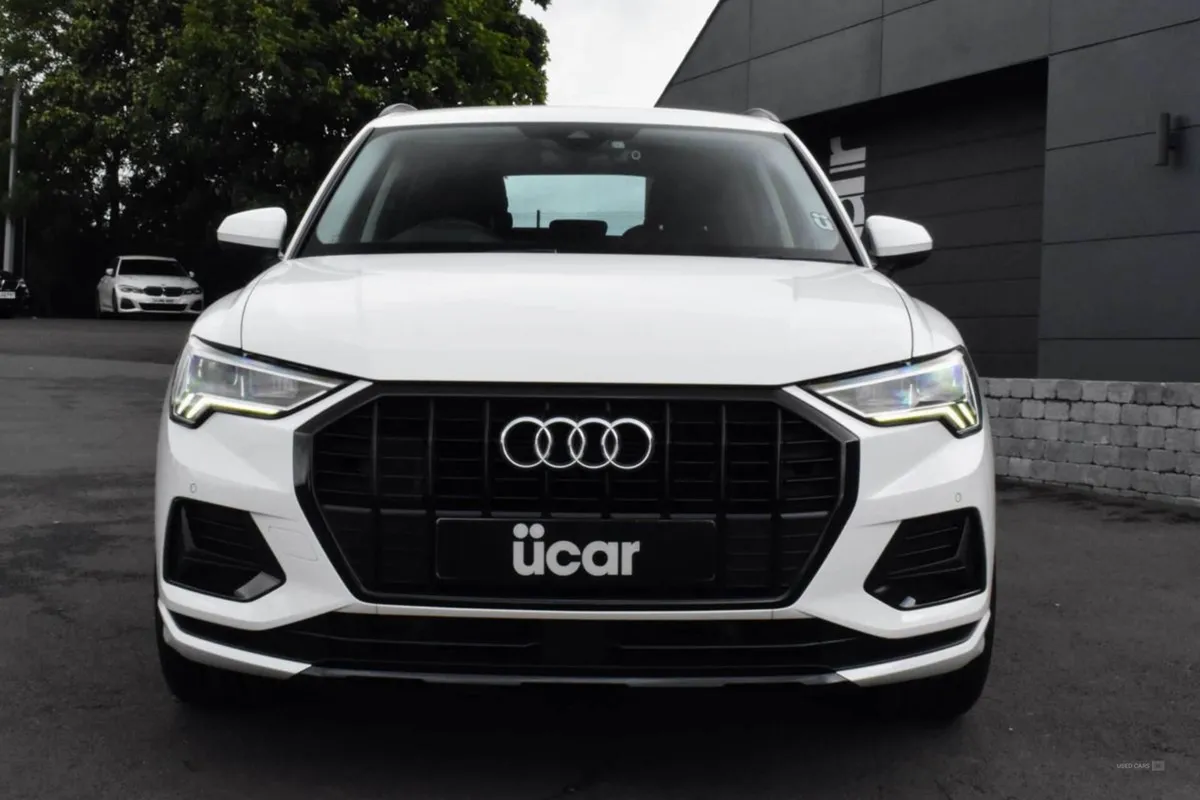 Audi Q3 2.0 Q3 Sport 35 TDI Semi-auto 5dr - Image 2