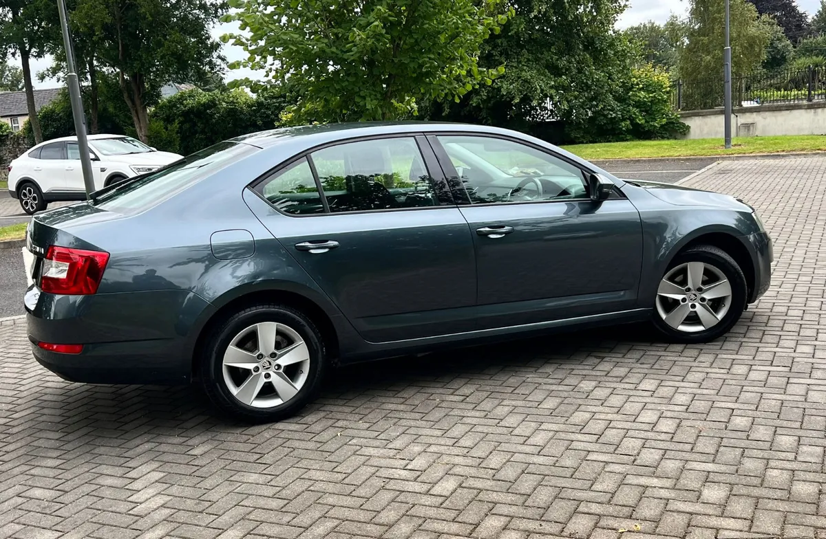 Skoda Octavia 2014 1.6TDI new nct 7/26 tax 1/25 - Image 4