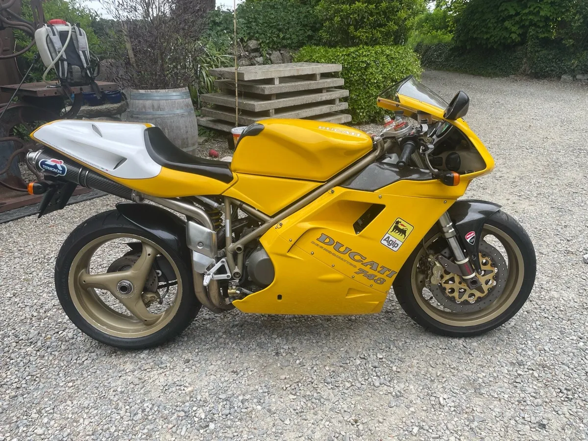 Ducati 748 sp - Image 1
