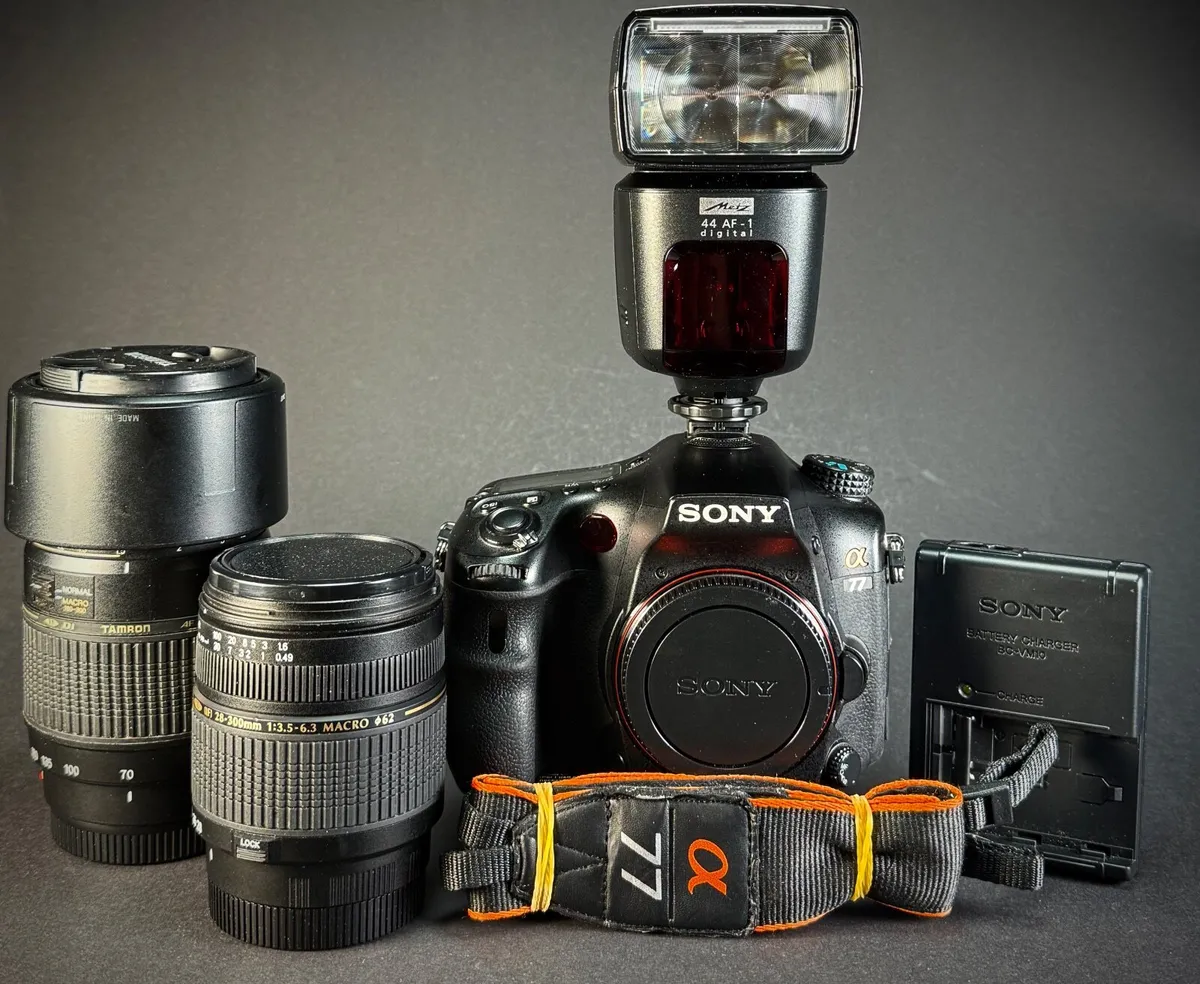 Sony SLT-A77V kit - Image 1
