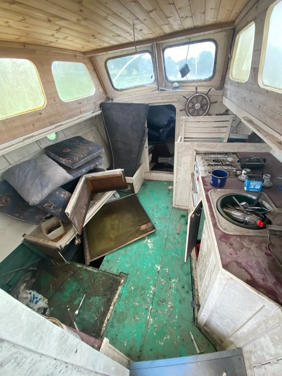 Scottish made 30ft boat - Image 4
