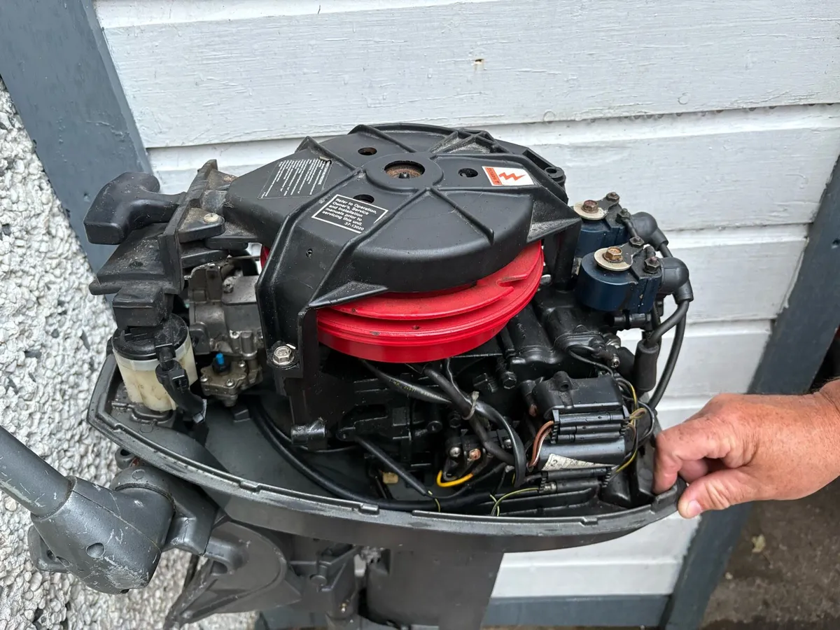 6hp Mariner Engine - Image 4