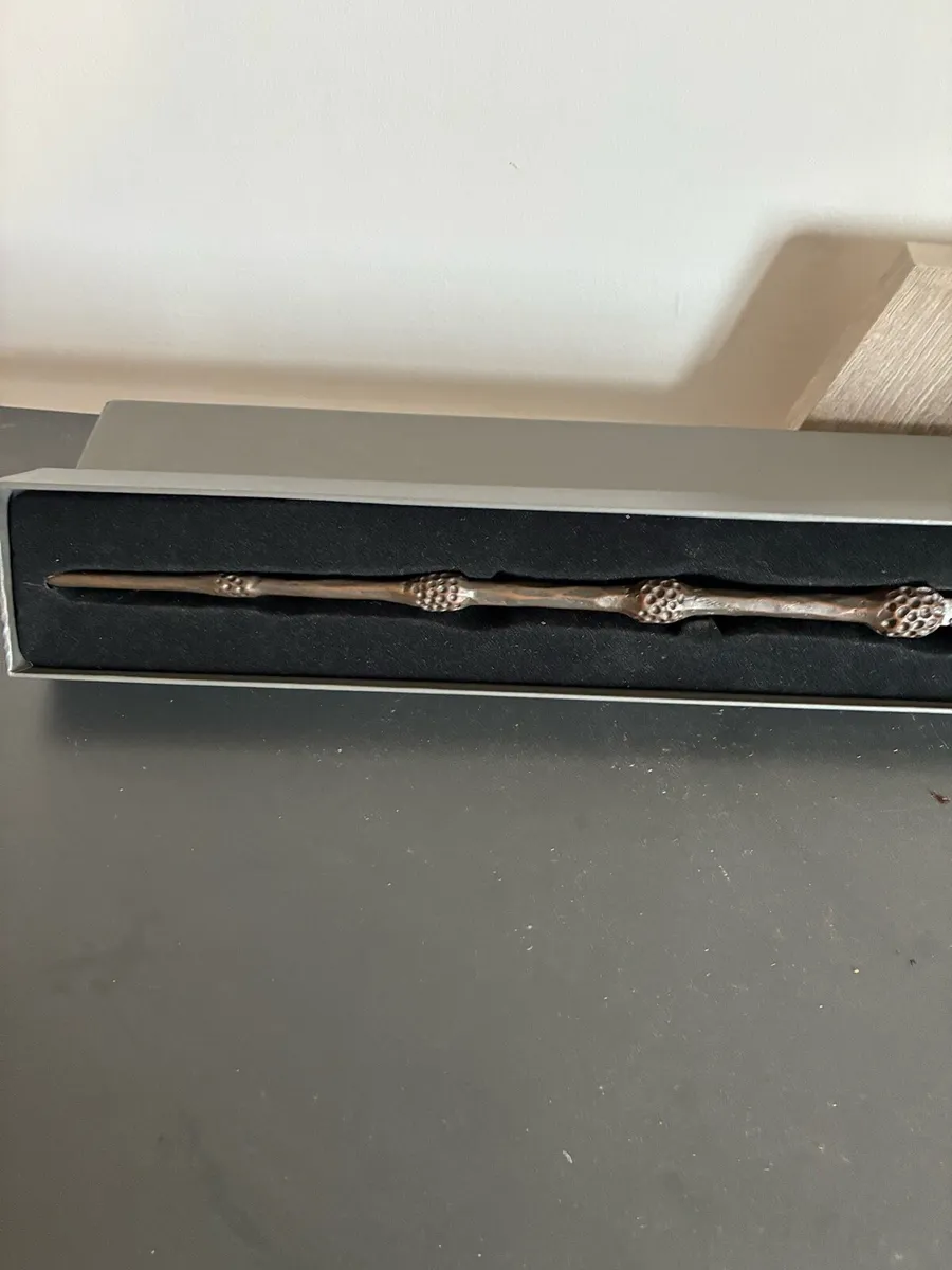 Harry Potter (Dumbledore Wand) - Image 3