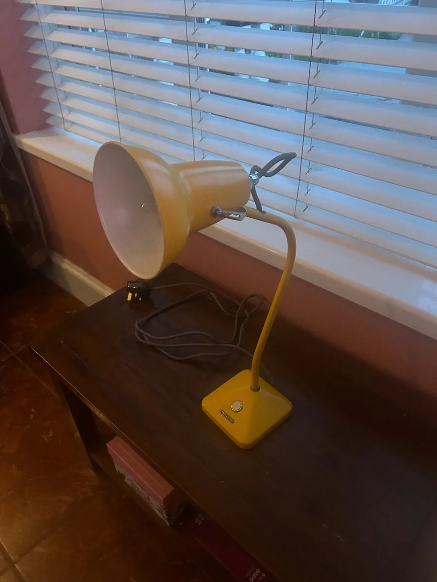 Two Space lamps - Image 1