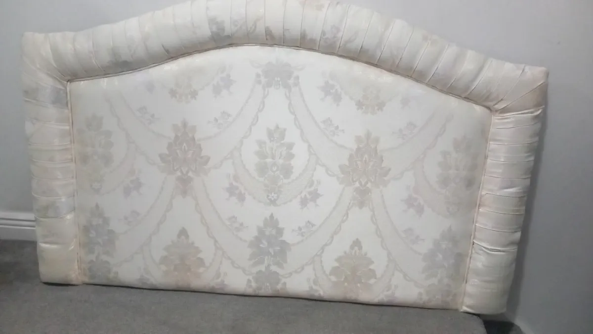 Headboard  4ft6