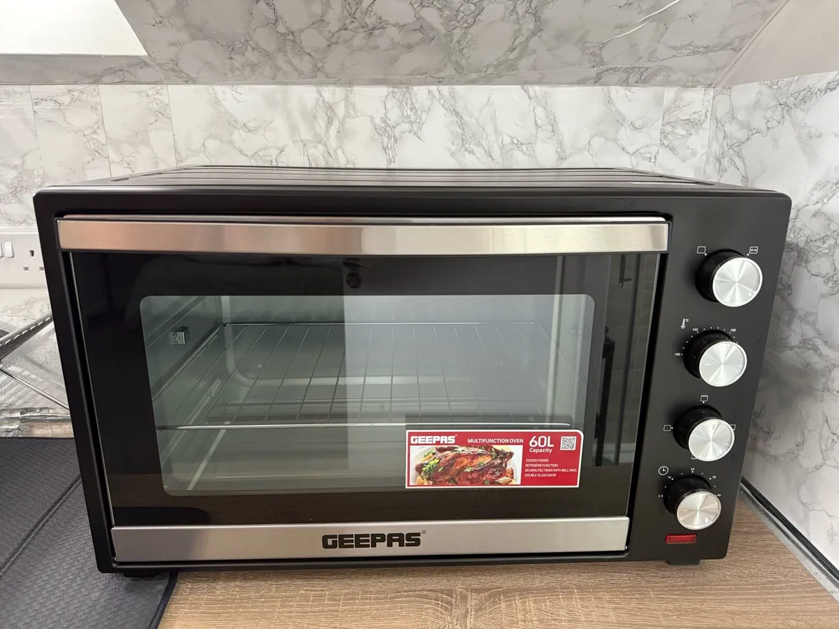 Geepas 60L Electric Oven with Rotisserie - Image 1