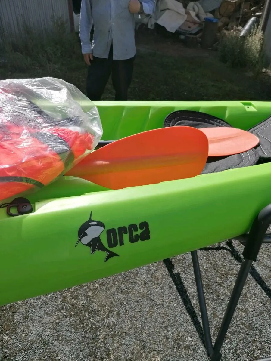 Orca kayak - Image 2