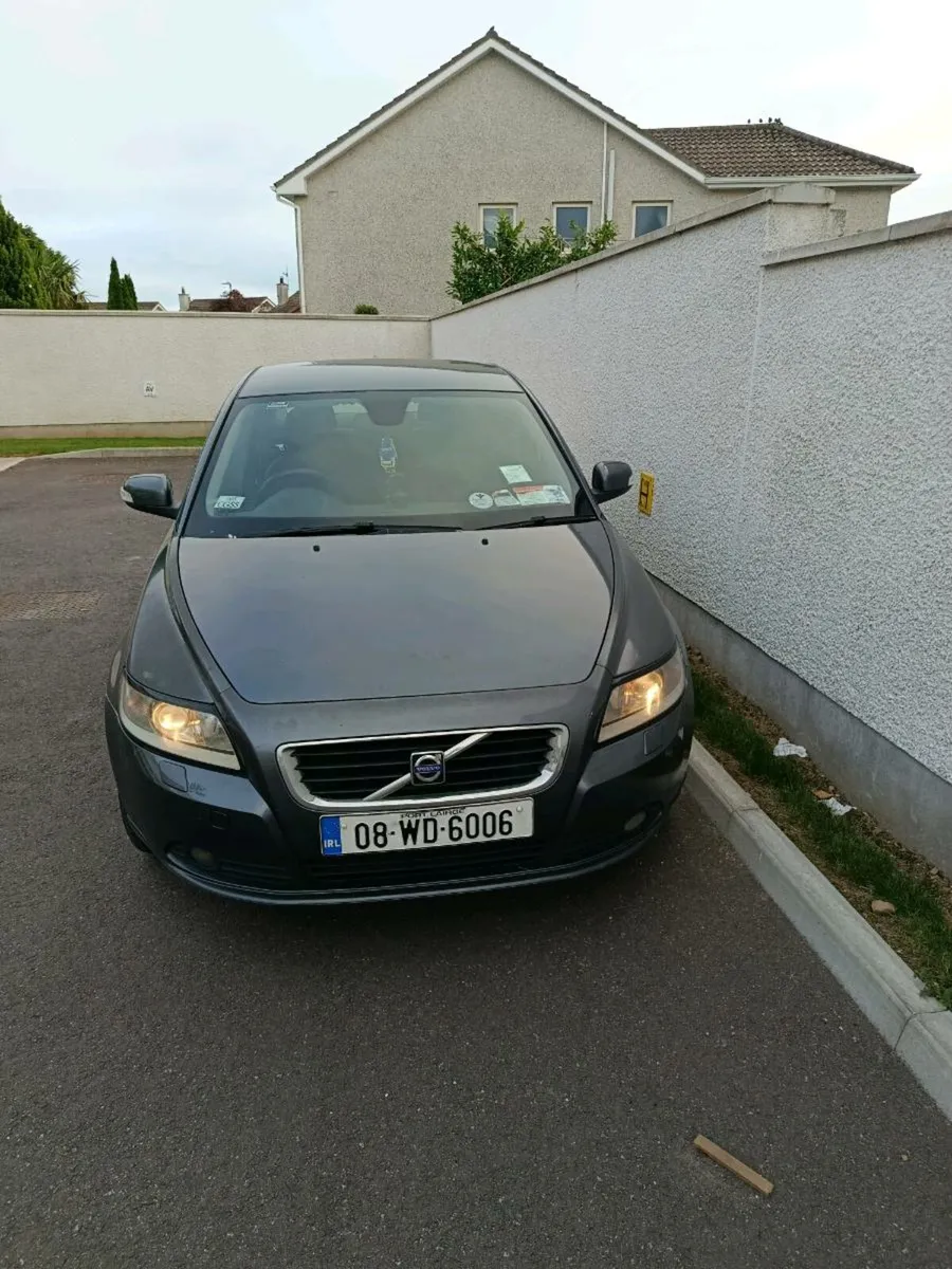 Volvo s40 2008 - Image 1