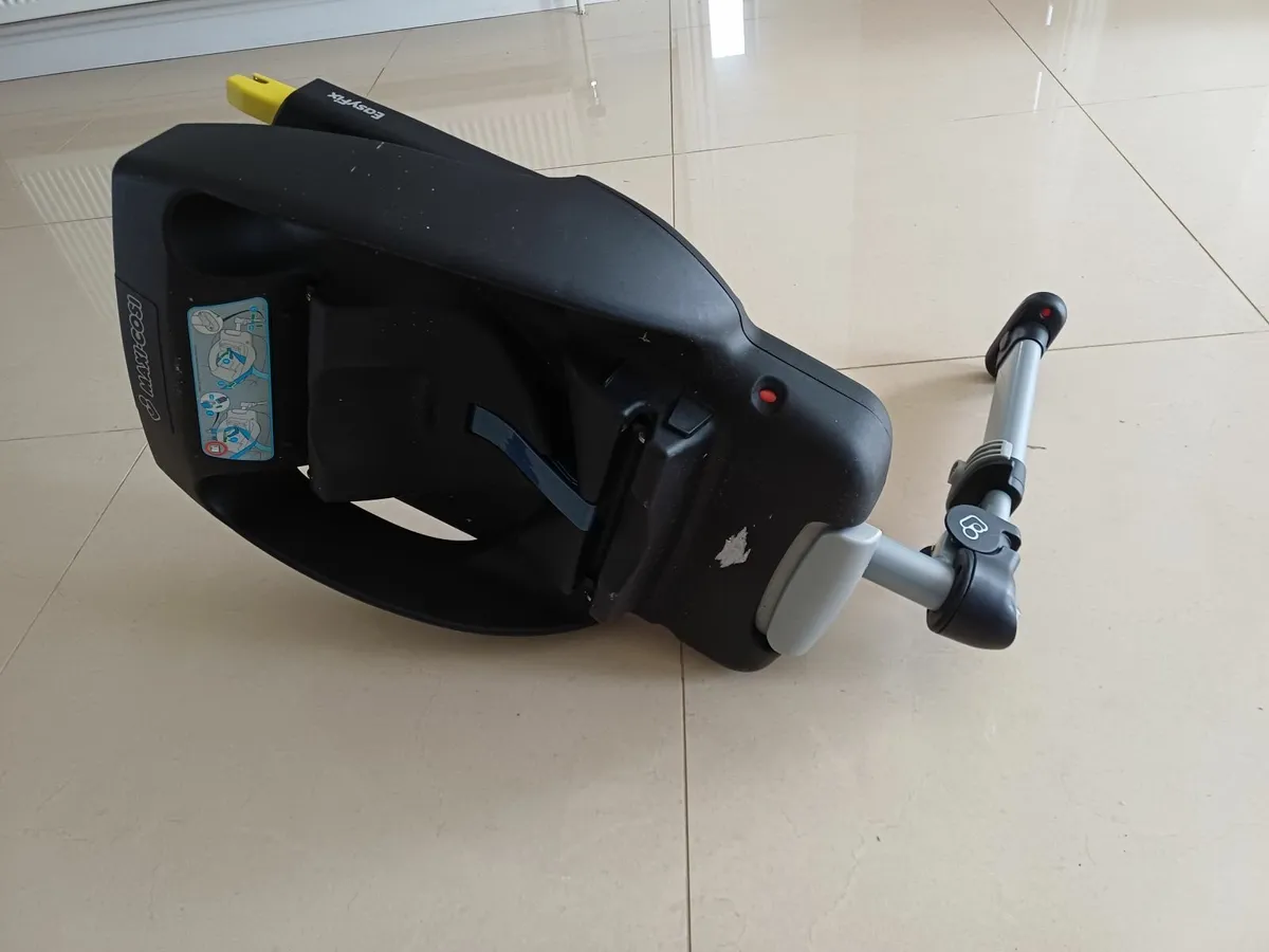 Maxi cosi car seat isofix base